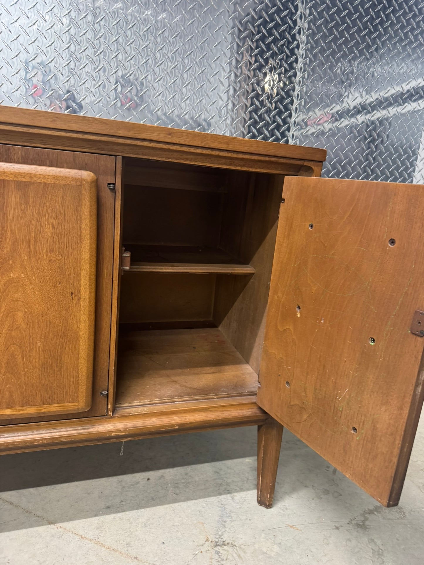 Broyhill “Forward 70” Two-Piece Hutch