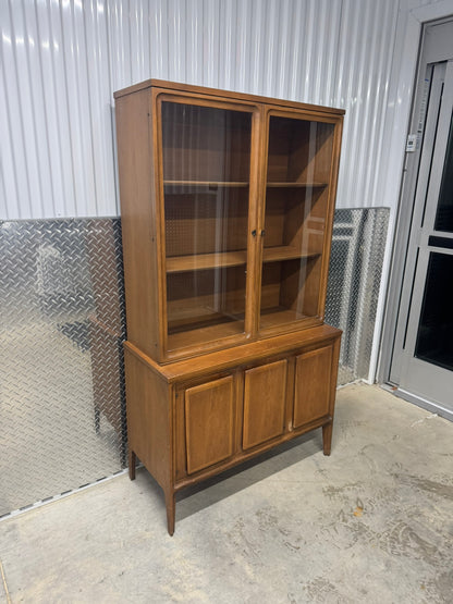 Broyhill “Forward 70” Two-Piece Hutch