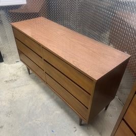 Bassett Six-Drawer Lowboy with Mirror