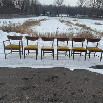 American of Martinsville “Dania” Collection Extending Dining Table with Six Chairs