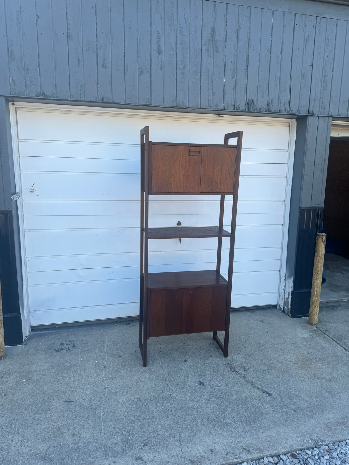 Mcm Wall Unit