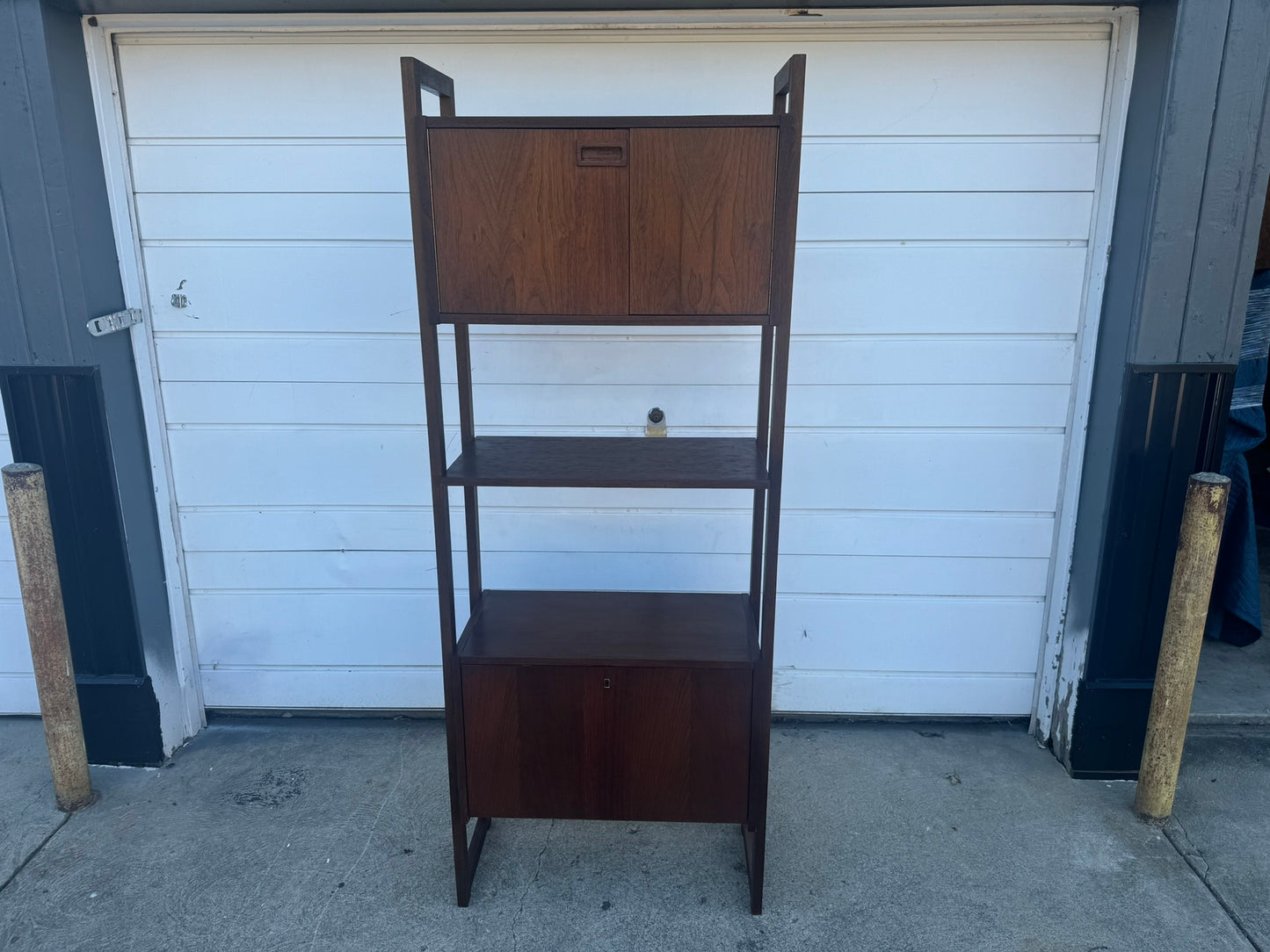 Mcm Wall Unit